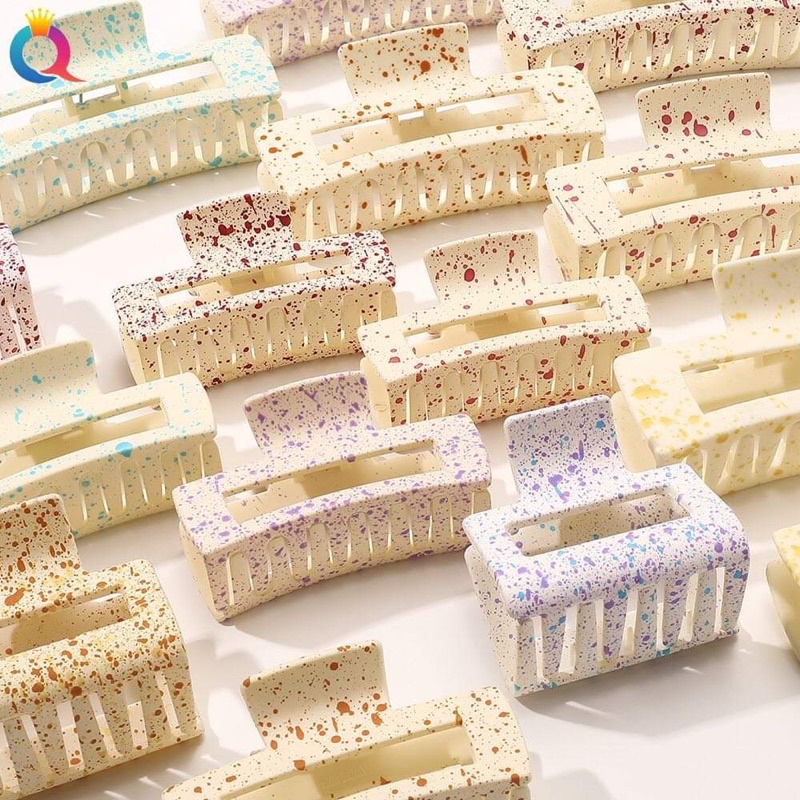 Kẹp tóc nửa đầu chấm đốm xinh xắn