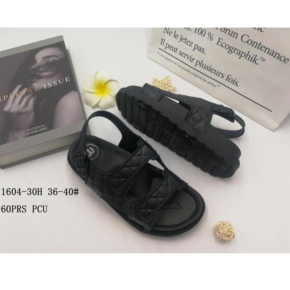 Giày Sandal Xỏ Ngón Đế Bệt Thời Trang Sành Điệu B 1728 / 1606