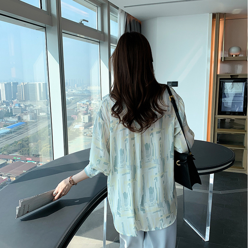 Áo sơ mi dài tay dáng rộng in họa tiết thời trang dành cho nữ