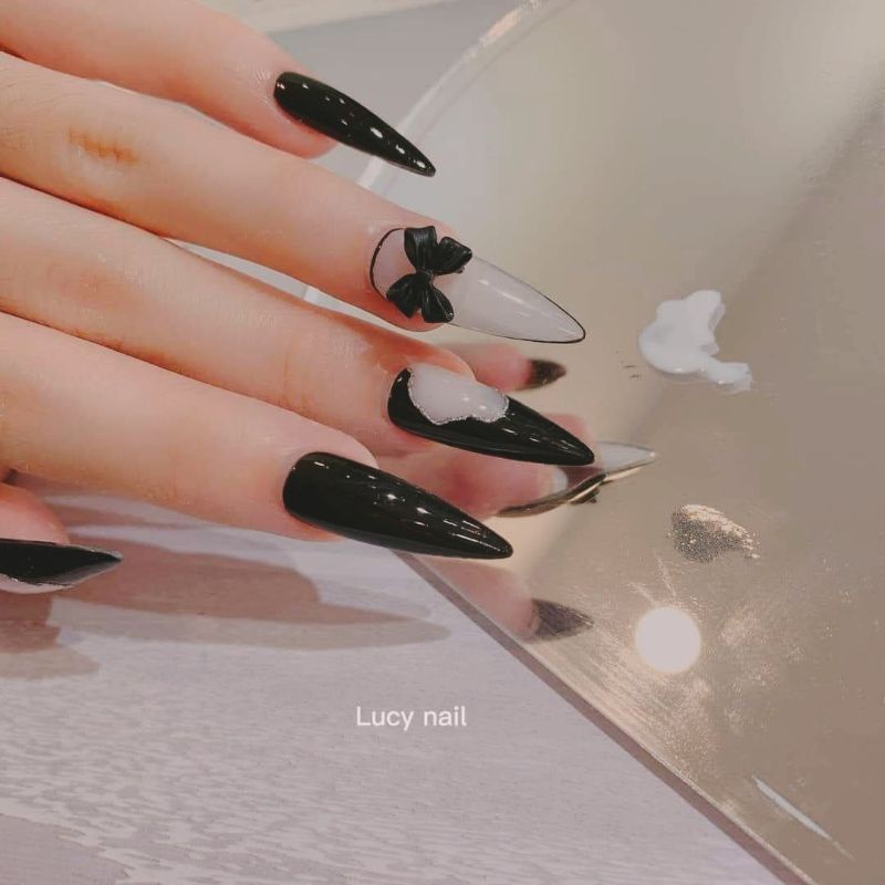 Móng giả thiết kế Huyền Trang Nail hộp 10 móng kèm keo dũa