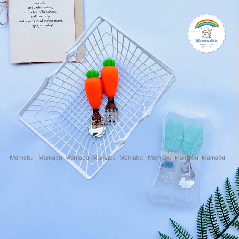 Set Thìa Dĩa Tập Xúc Tập Ăn Cho Bé Hình Cà Rốt, Chân Mèo Đáng Yêu Chất Liệu Inox 304 An Toàn Mamabu