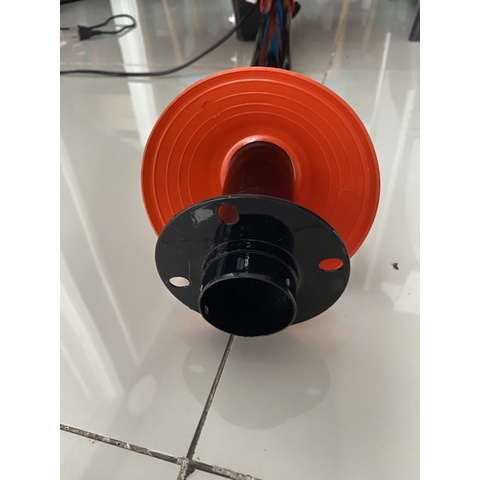 MÂM NHỰA QUẠT ĐỨNG SENKO 45cm, 4 ốc bắt phụ tùng quạt  DTS 107 1607