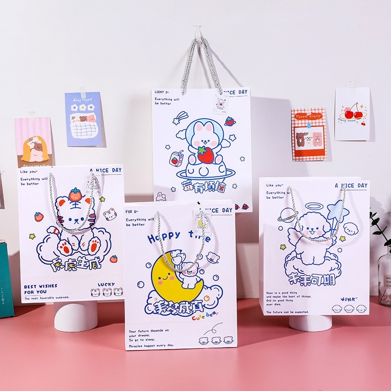 Túi giấy cứng đựng quà dễ thương, xinh xắn size 32x25x12, 24x18x10