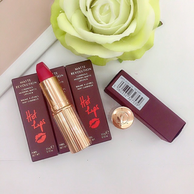 Son lì dưỡng ẩm Chartlote Tilbury the queen - hồng đỏ