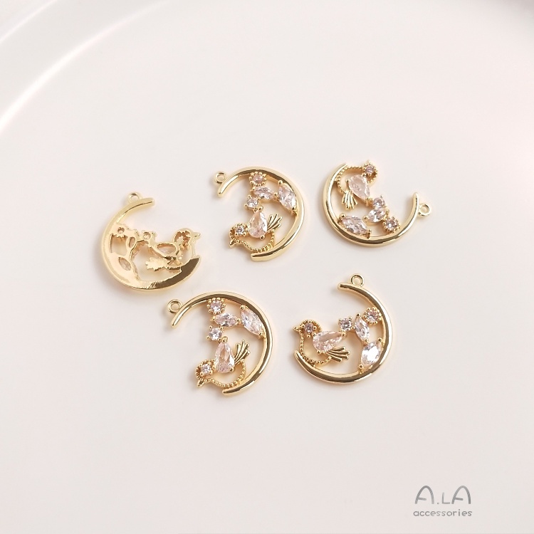 Mặt dây chuyền hình trăng sao đính đá Zircon 14K