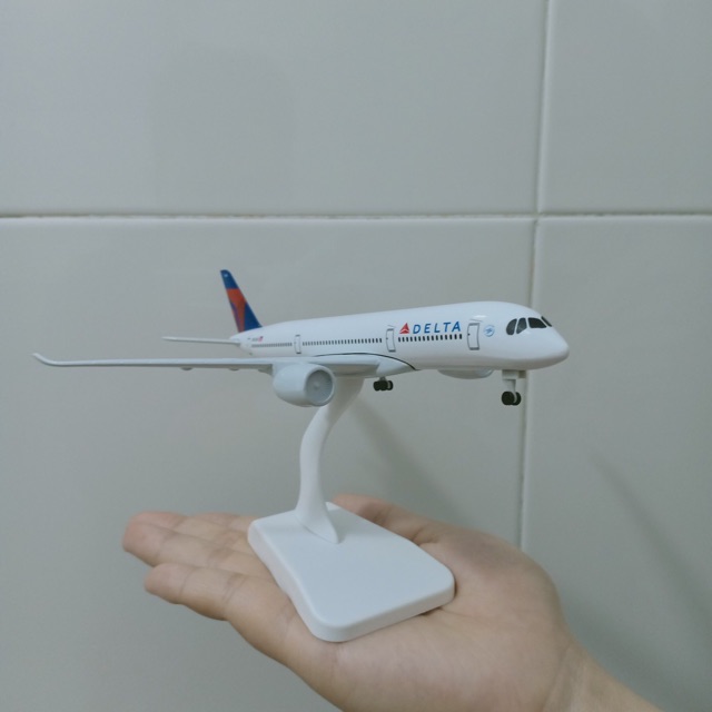 ⚡️ Mô hình máy bay 20cm kim loại hãng A + Đế chưng bày đẹp.  Quà tặng