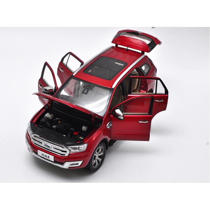 Mô hình xe Ford Everest 2016 SUV tỉ lệ 1/18