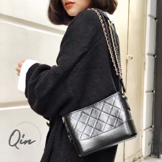 Túi Hobo đế cứng