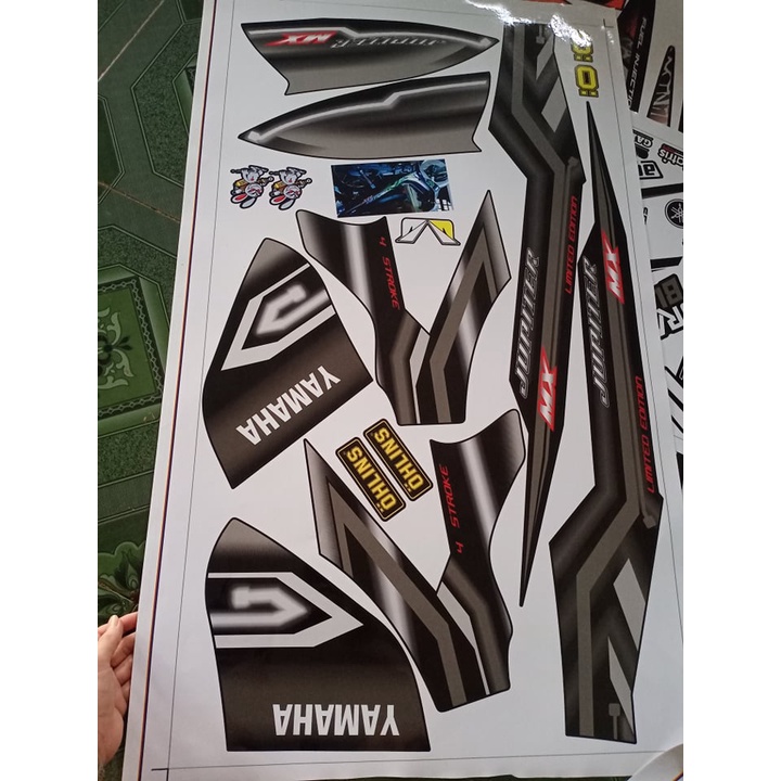 Tem rời crom jupiter mx dán xe đen