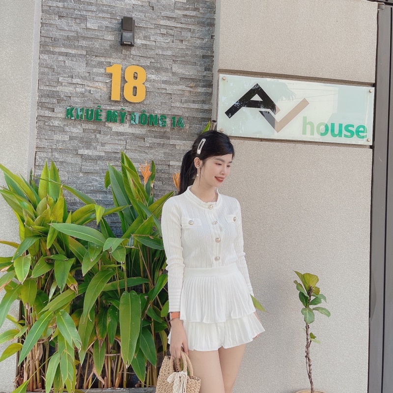 Áo Len Mongtoghi Nữ dài Tay Cổ Tròn Cúc Dọc Vàng Basic Chuẩn Hàng Quảng Châu