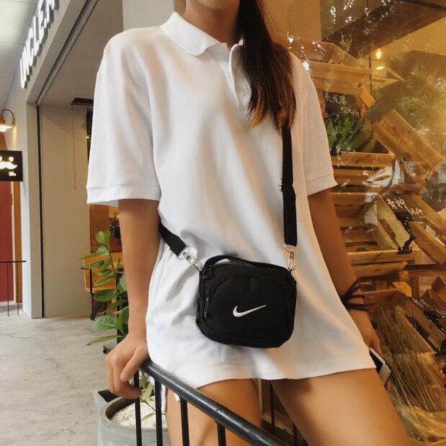 Túi đeo chéo nhỏ Nike