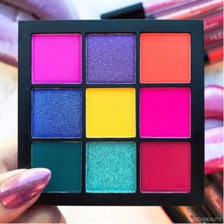 Bảng mắt Huda Beauty 9 ô