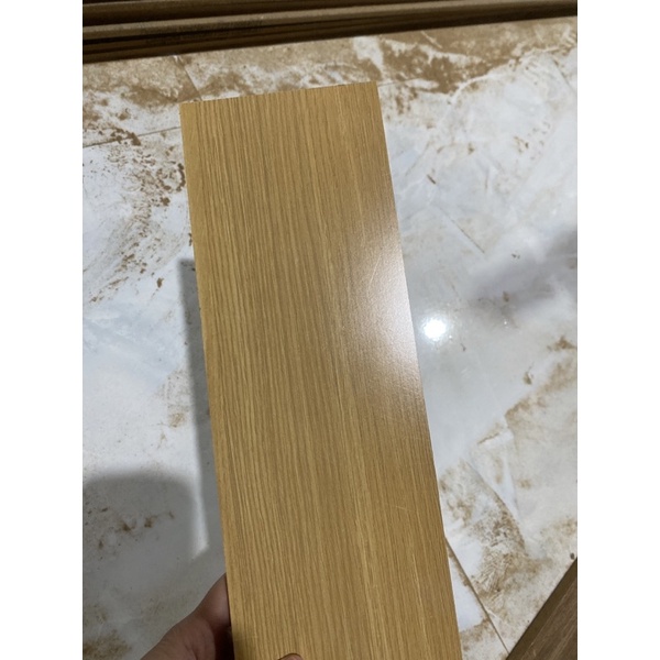 Tấm gỗ mdf làm kệ 2 mặt Vân gỗ màu vàng dán nẹp 4 cạnh dày 1,5p nhiều kích thước