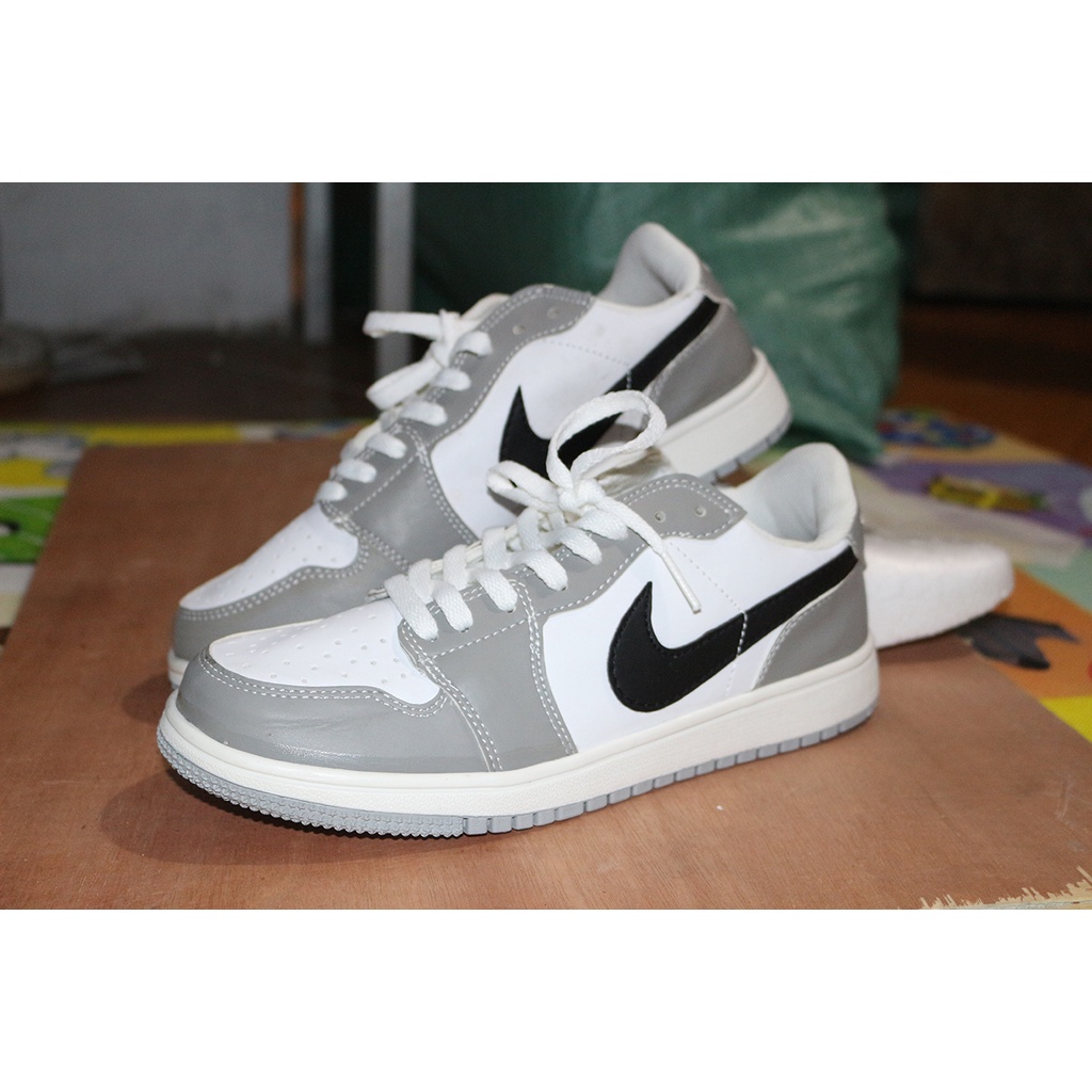 Giày Sneaker Nam Nữ màu TRẮNG cổ THẤP, Giày Nike Air Jordan 1 Siêu Đẹp Cổ Thấp Cao Cấp 2021 HÀNG MỚI ! $ I * !