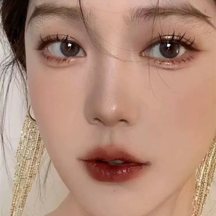 Bảng Phấn Mắt 12 Màu Sắc Hiệu Ứng Lì/ Ánh Kim Chống Nước Thời Trang