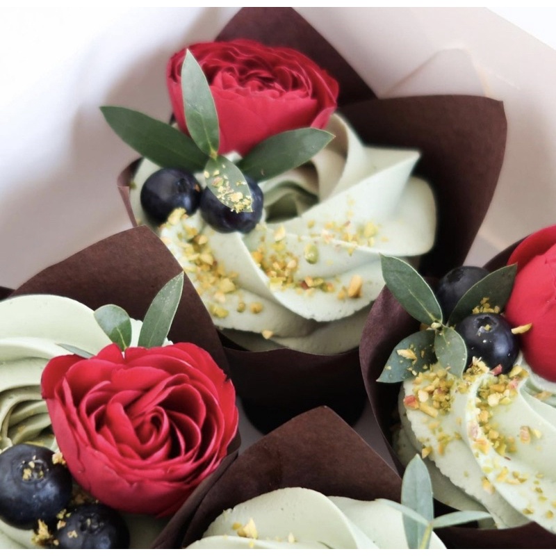 Bộ 50 cup giấy Tulip đựng bánh cupcake decor tiệc bánh