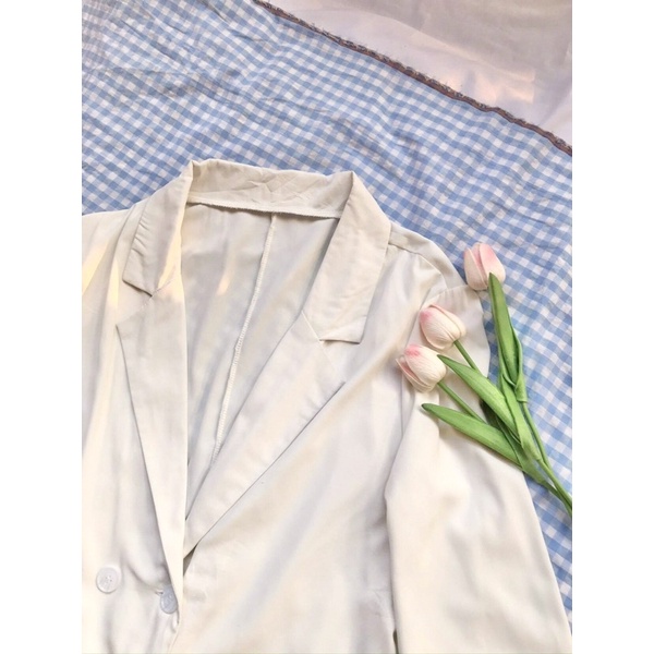 Blazer trơn 4 khuy