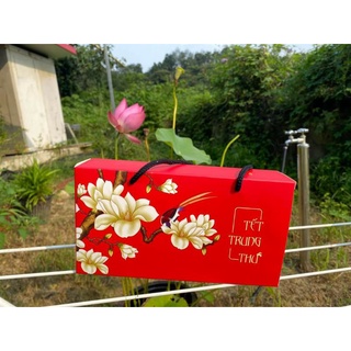 Hộp Trung thu 2 bánh mẫu Hoa mộc lan