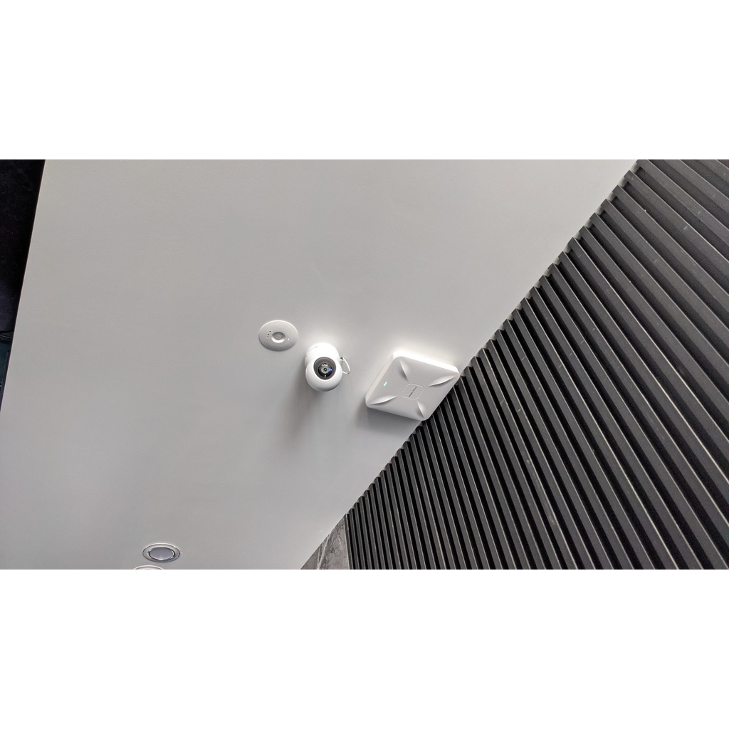 Bộ phát wifi ốp tường RUIJIE REYEE RG-RAP2200 phù hợp lắp các khu vực dùng chung