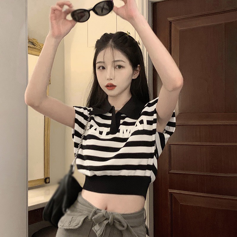 Áo Lửng Không Tay Cổ V Họa Tiết Sọc Ngang Thời Trang Nữ