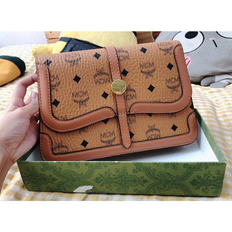 Túi McM Nâu Đeo Chéo Clutch Cầm Tay Nữ Cao Cấp
