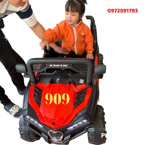 Xe ô tô điên trẻ em,xe 2 động điều khiển từ xa địa hình mdx 901,909 cao cấp cho bé
