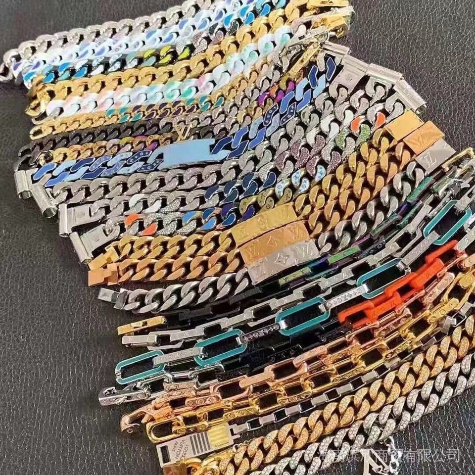 Vòng đeo tay thép phong cách Vuitton châu Âu