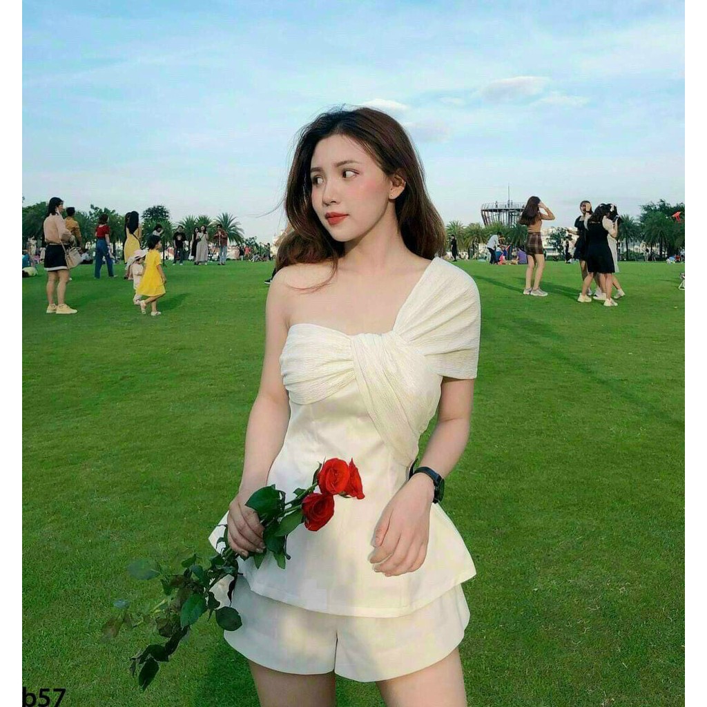 Set áo lệch vai xoắn kiểu phối màu dễ thương sexy cho nữ đi chơi dạo phố dự tiệc