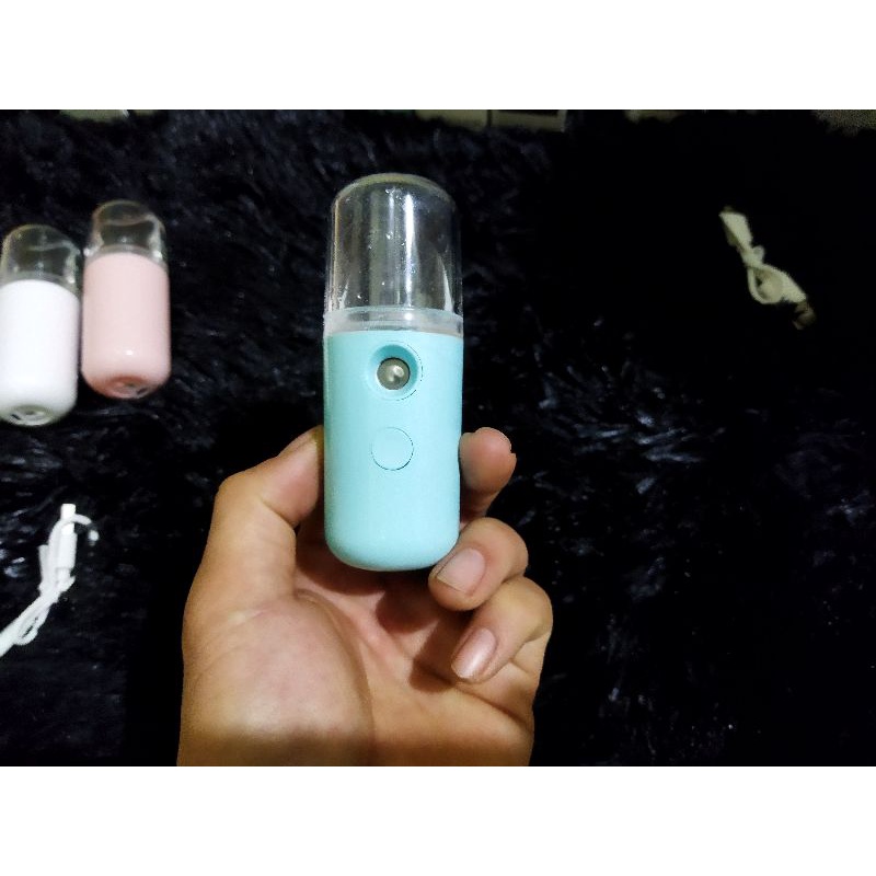 Xông mặt nano mini cầm tay,xịt khoáng.