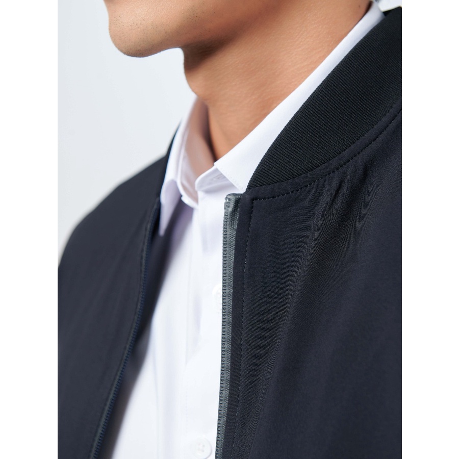 Áo Khoác Bomber Nam Owen JK220719 Jacket Dáng suông Bo Cổ Tay Và Gấu Màu Navy Trơn Vải Polyester Cao Cấp