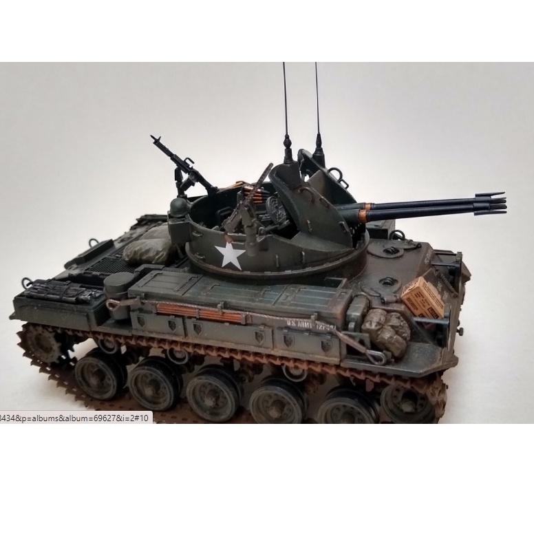 MÔ HÌNH LẮP RÁP XE TĂNG Hoa Kỳ 1/35 SCALE U.S. SELF-PROPELLED A.A. M42 DUSTER (W/3 FIGURES) TAMIYA 35161