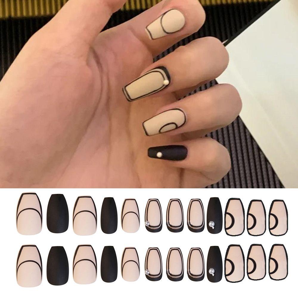 ME Set 24 Móng Tay Giả Phủ Toàn Diện Màu Trắng Và Đen