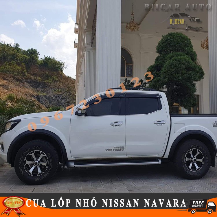 Cua Lốp Nissan Navara Np 300 Mẫu Nhỏ Đen Trơn 2021-2021