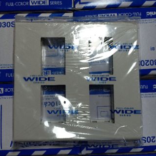 Công tắc ổ cắm Panasonic-Wide