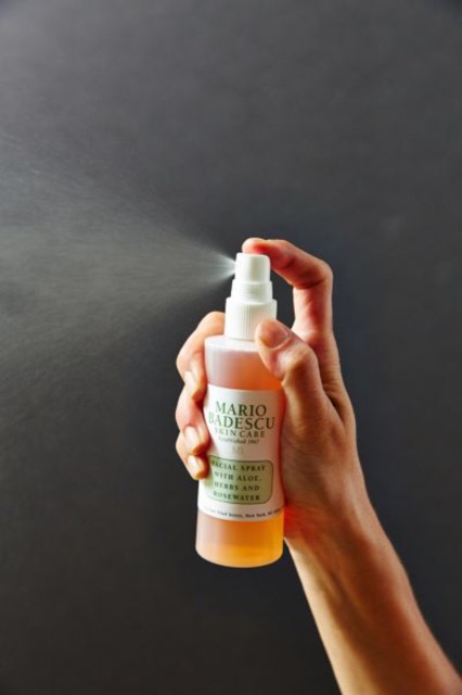 Toner lô hội và thảo mộc Mario Badescu