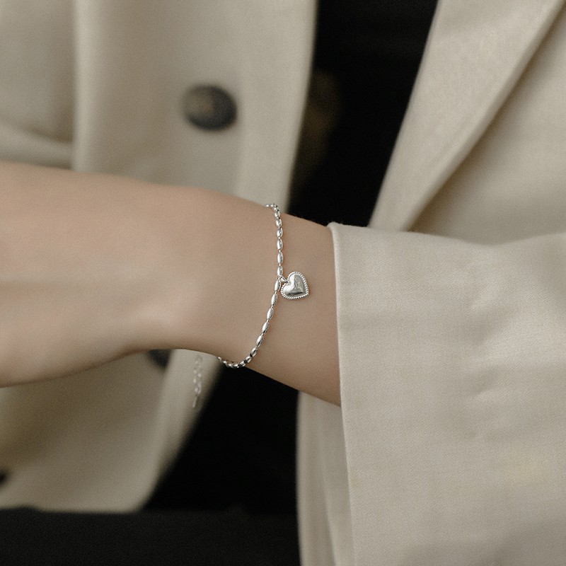 Vòng tay mạ bạc mặt dây hình trái tim phong cách retro thời trang xinh xắn cho nữ