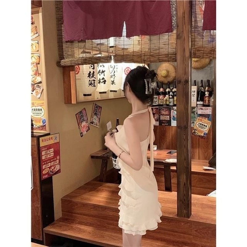 Đầm Voan Xếp Tầng Cổ Chữ V Thời Trang Xinh Xắn Dành Cho Nữ