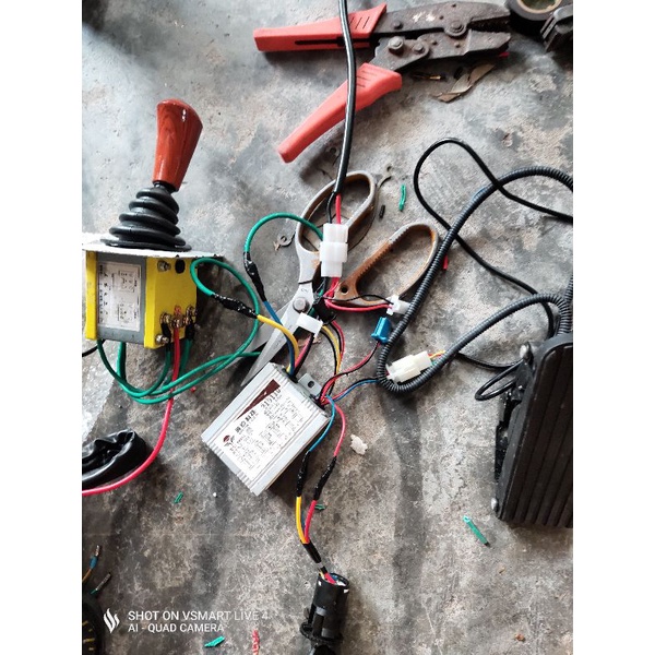 Tay đảo chiều motor xe điện