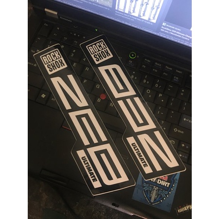 Hình Dán Nĩa Rockshox zeb