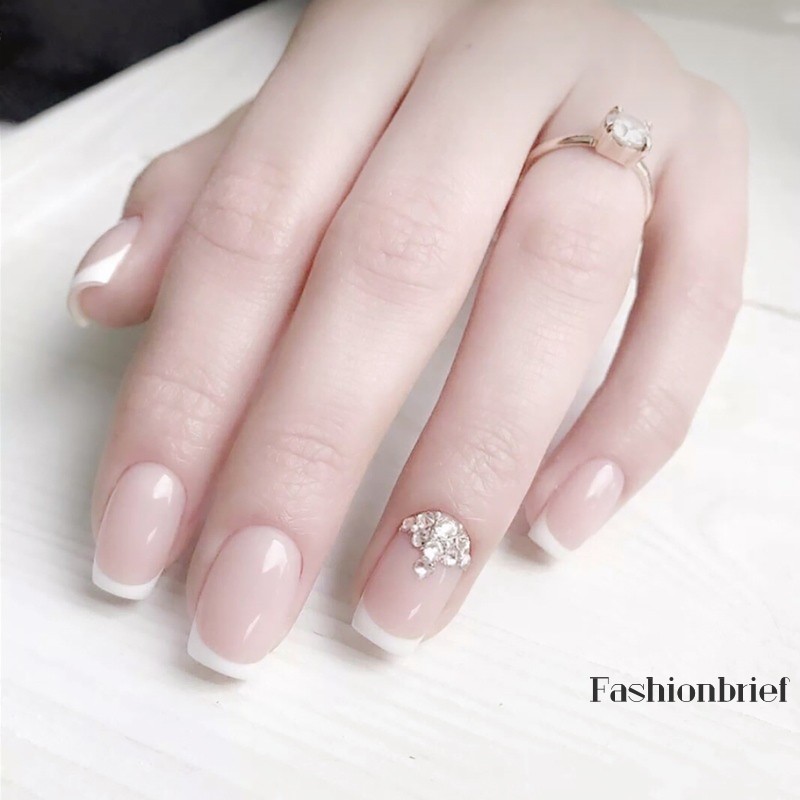 Bộ 24 móng tay giả trang trí xinh xắn chuyên dụng