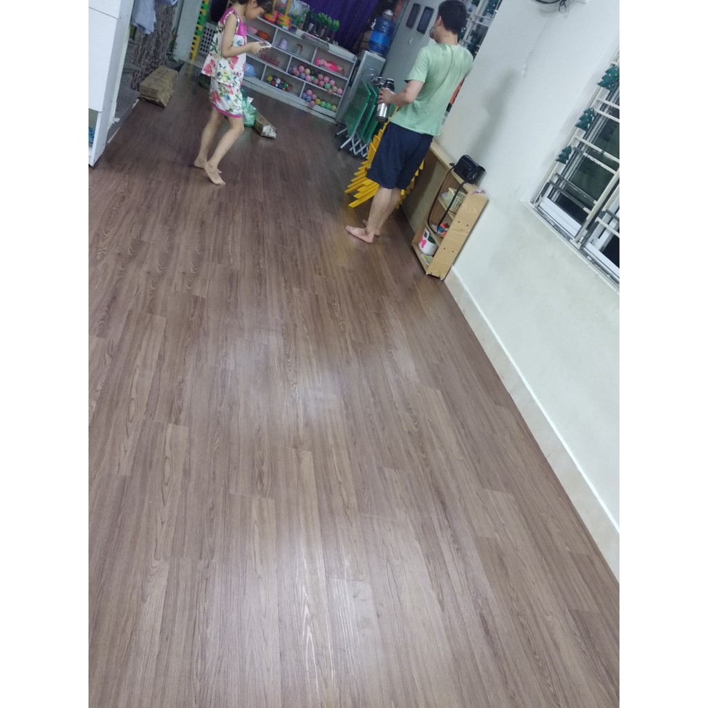 Siêu Rẻ_Miếng Dán Sàn Nhựa Vân Gỗ Siêu Đẹp (nhiều màu) Sẵn Keo Dính