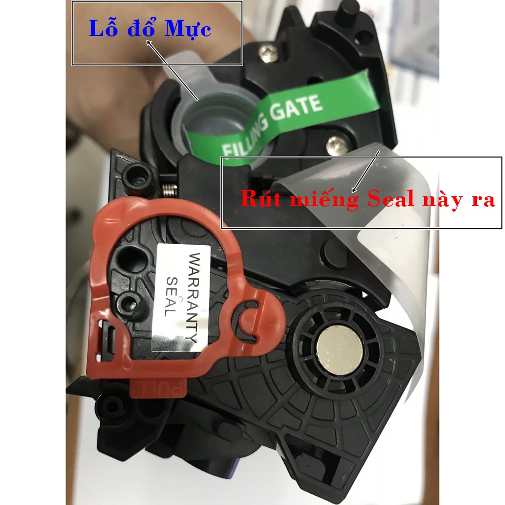 HỘP MỰC In 05A/80A có Lỗ đổ mực và lỗ thải mực.