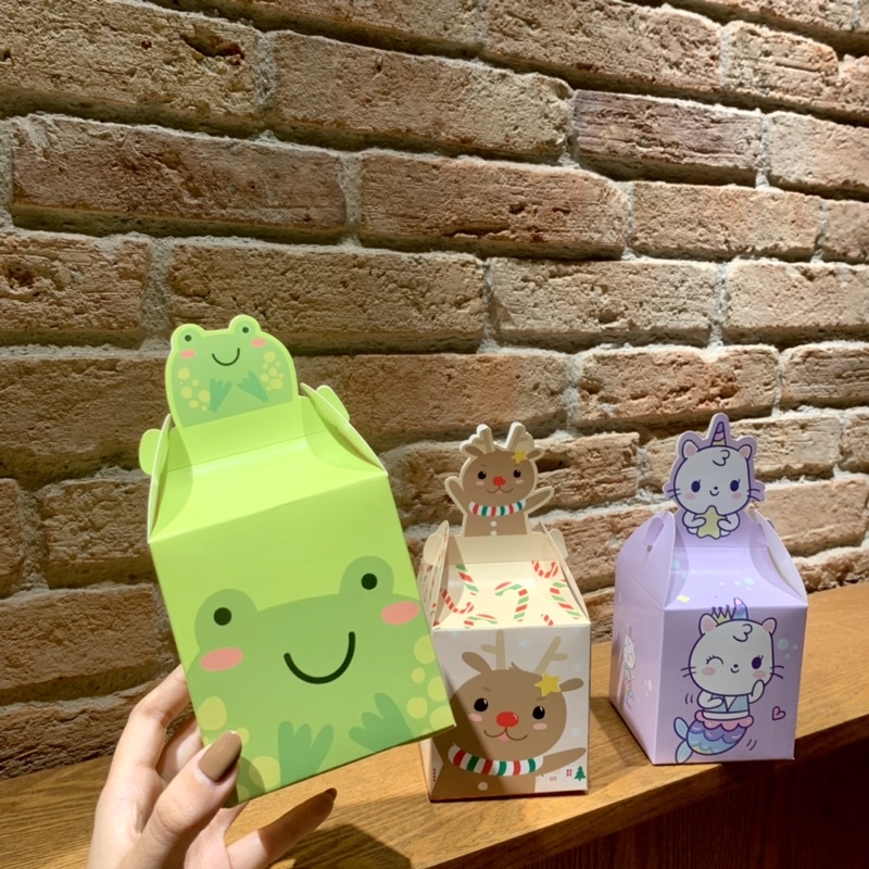 Hộp quà tặng hoạt hình đáng yêu  đựng quà , bánh kẹo , trang trí