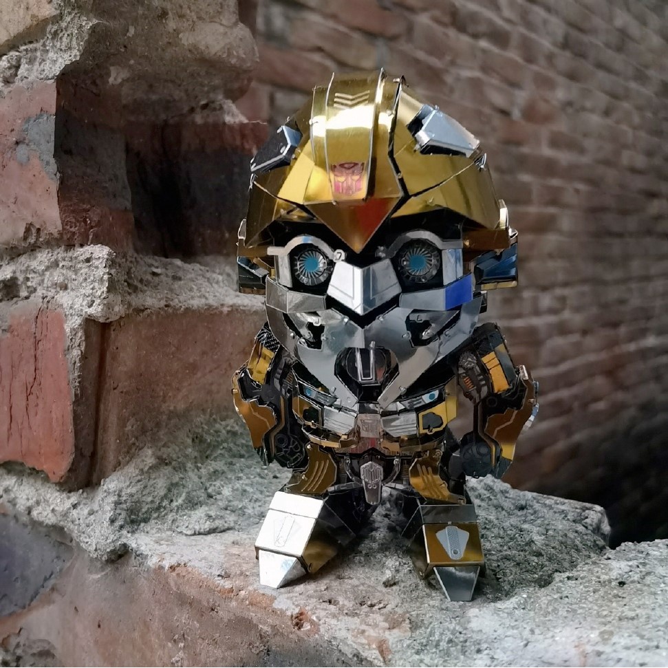 Mô Hình Kim Loại Lắp Ráp 3D MU Transformers Bumblebee [chưa ráp]