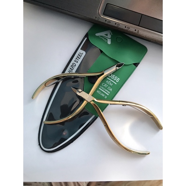 [ HOT ] Kiềm Cắt Da Nhặt Da ,kìm A+ D555