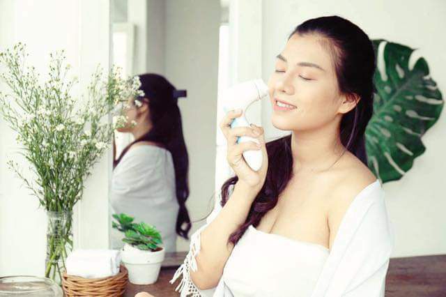 MÁY RỬA MẶT CỌ NANO FLAWLESS