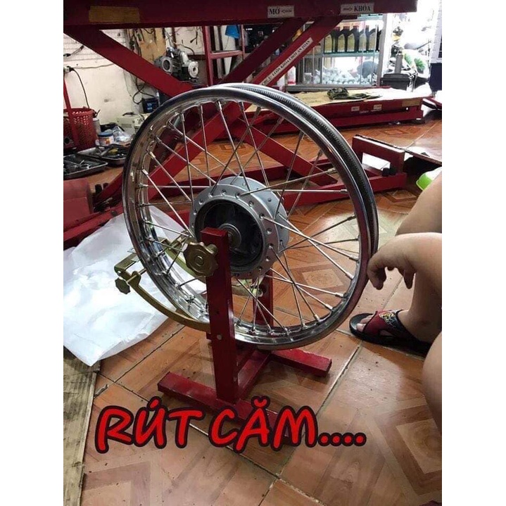 Giá cân vành xe máy