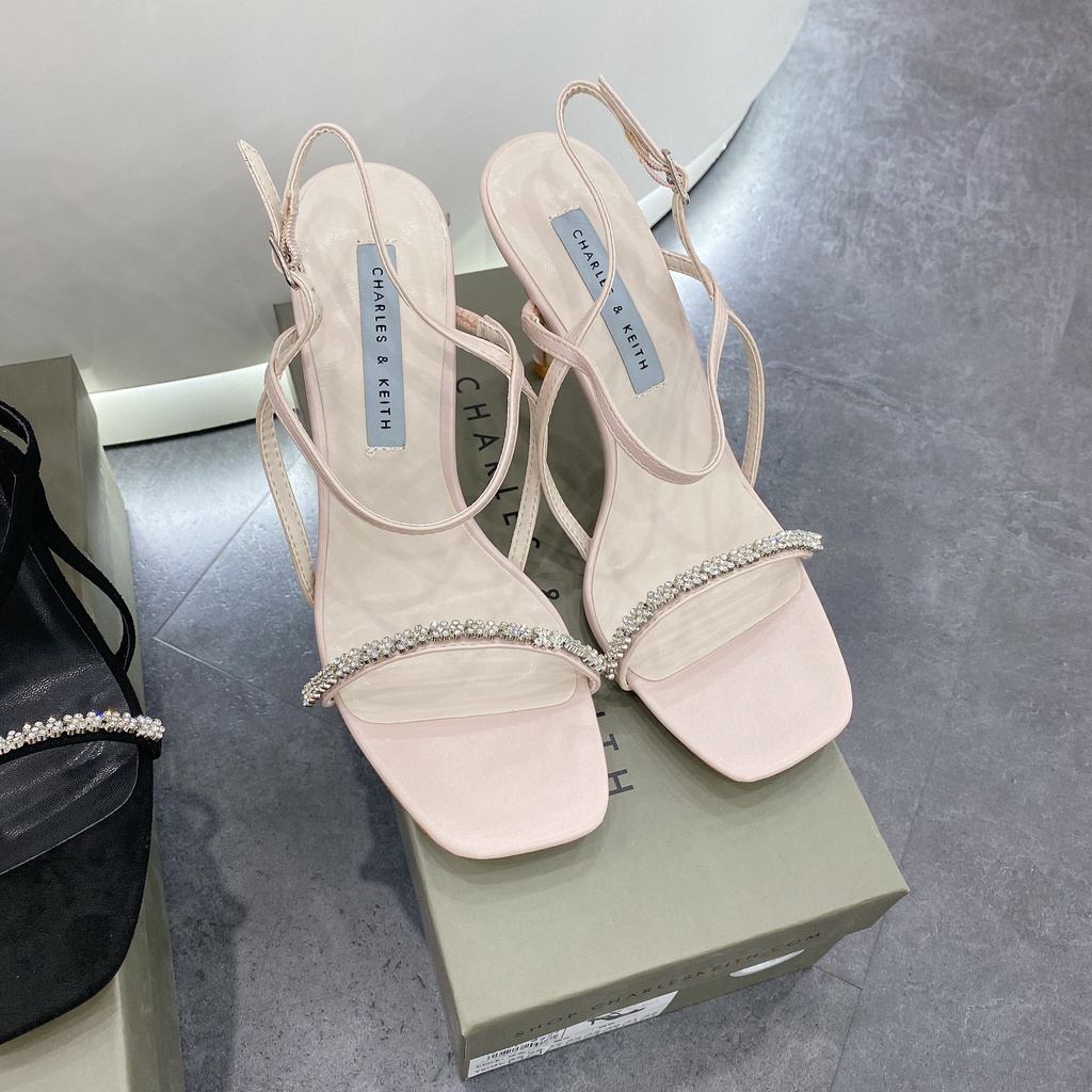 Sandal 9p Cnk Quai Đá Mảnh Da Mềm Êm Fullbox Hãng Cao Cấp