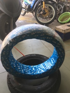 Vỏ lốp xe máy điện 110/70-12