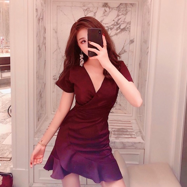 Đầm váy freesize đỏ đô bèo lai